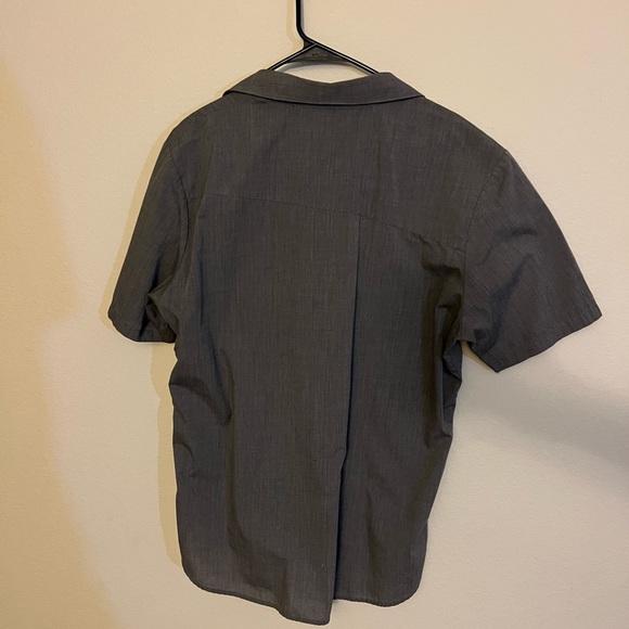 Volcom button down shirt size L - Picture 3 of 5